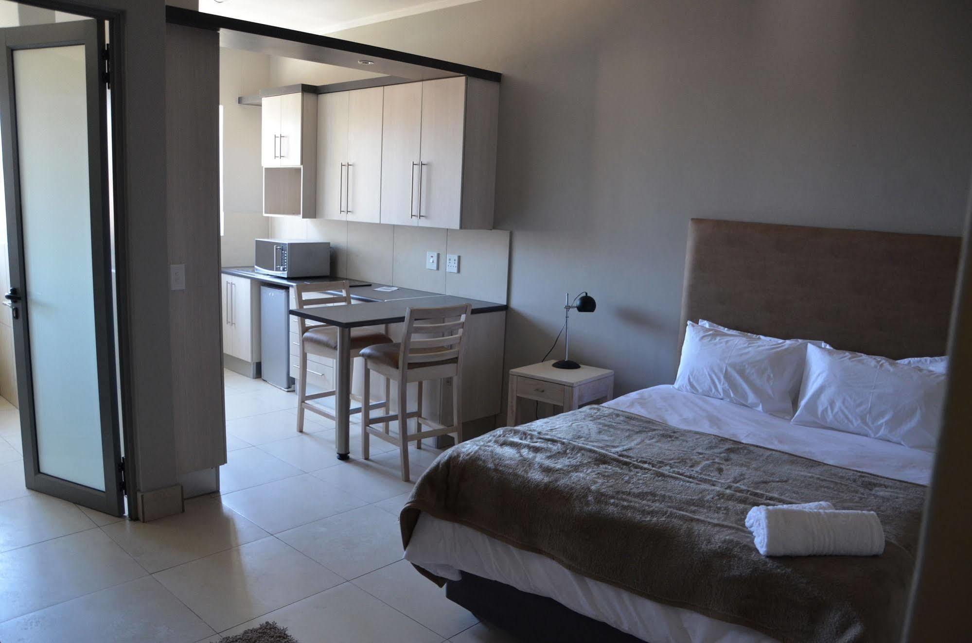 סווקופמונד Be-Still Accommodation מראה חיצוני תמונה